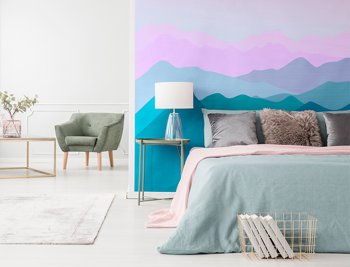 Schlafzimmer mit Wand im KidultZ-Look Berge