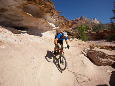 Crossbike in der Wüste