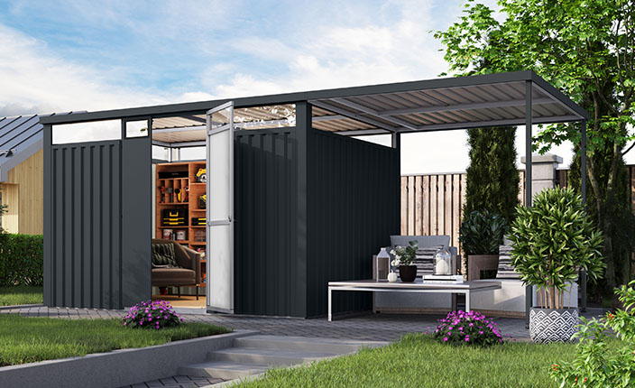 Metall-Gartenhaus von Karibu in einem Garten